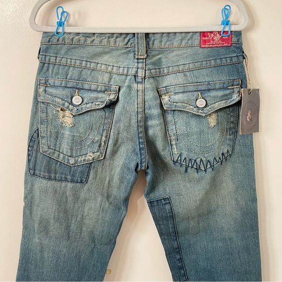 True Religion Women’s Joey Jeans VTG 04 big T
Destroyed Patched Flared (Size:30) - Picture 4 of 12